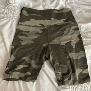 Pink Victoria’s Secret size medium green camouflage leggings